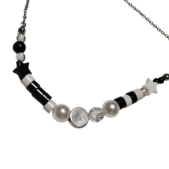 Yin Yang Black White Beaded Necklace Star Accents Taijitu Chinese Philosophy - Picture 3 of 6
